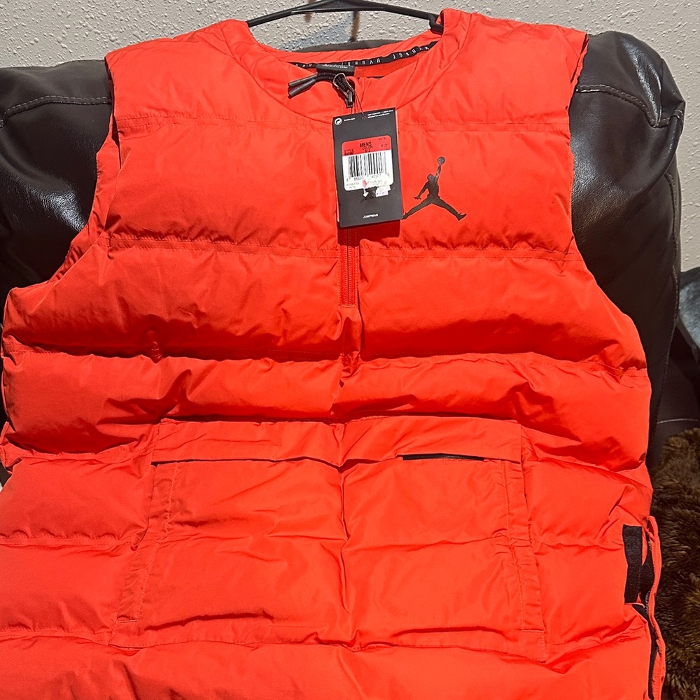 Jordan Red Quilted Puffer Vest with Jumpman Emblem - Picture 2 of 6